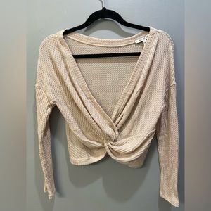 Express Oatmeal Reversible Knotted Long Sleeve Crop Shirt (M)